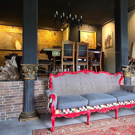 Art Garage Varese Biandronno Zewnętrze zdjęcie